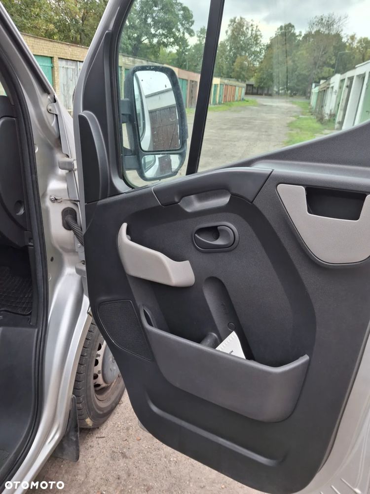 Renault Master - 15