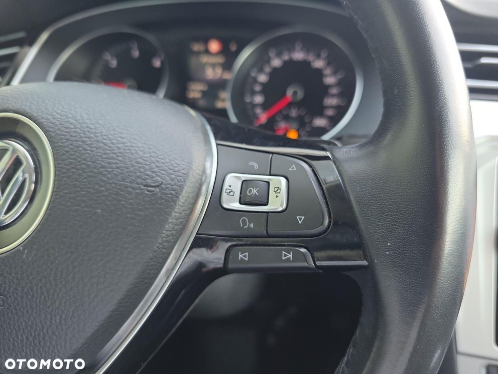 Volkswagen Passat Variant 2.0 TDI BMT Comfortline DSG - 15