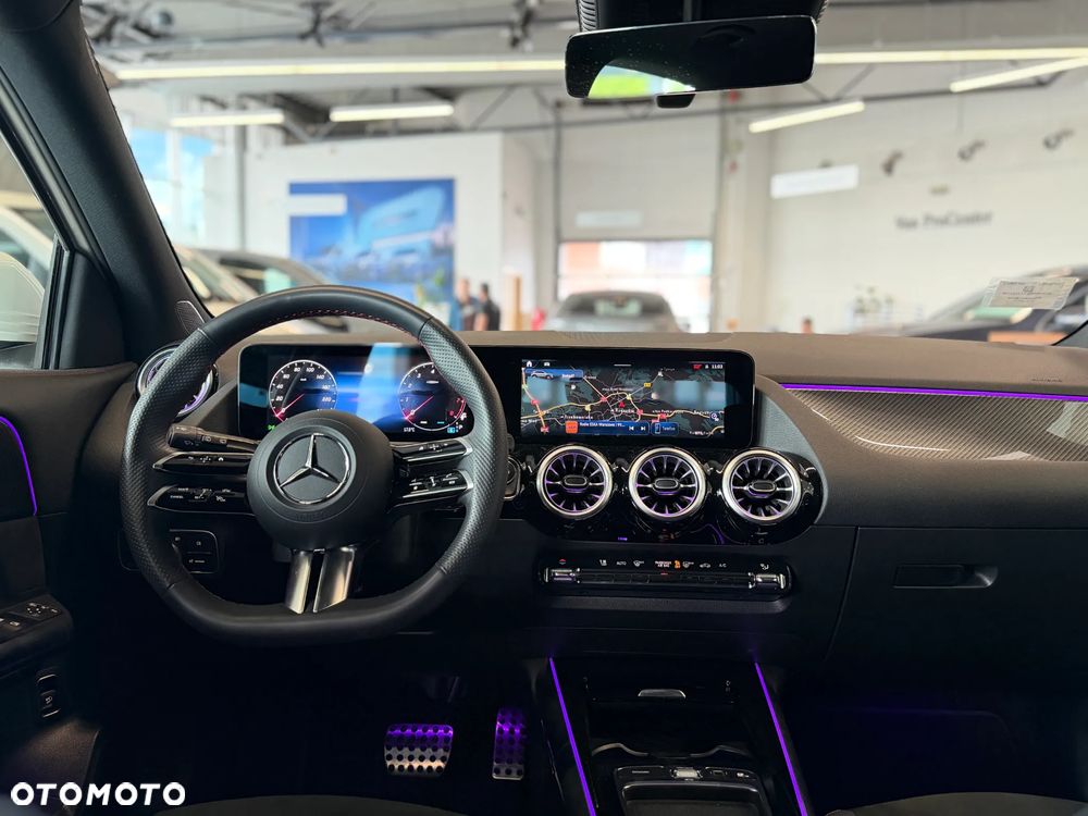 Mercedes-Benz GLA 200 AMG Line - 12