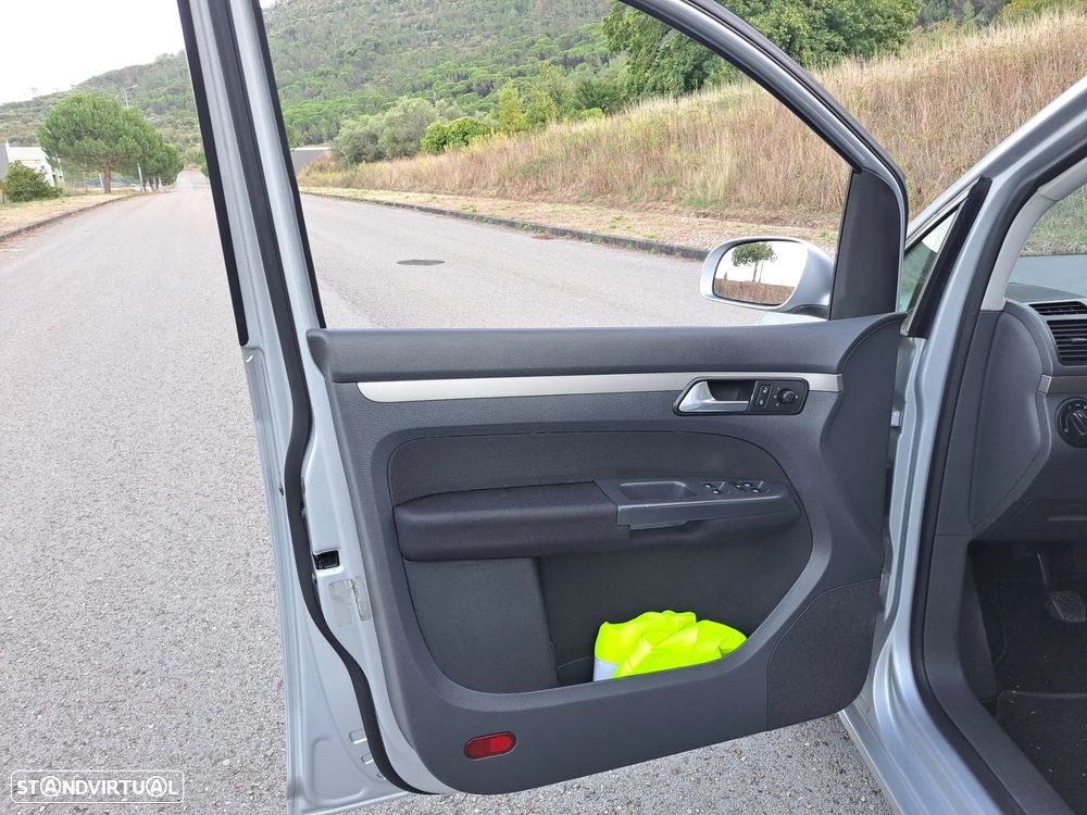 VW Touran 1.9 TDi Conceptl BlueM. 7L - 11