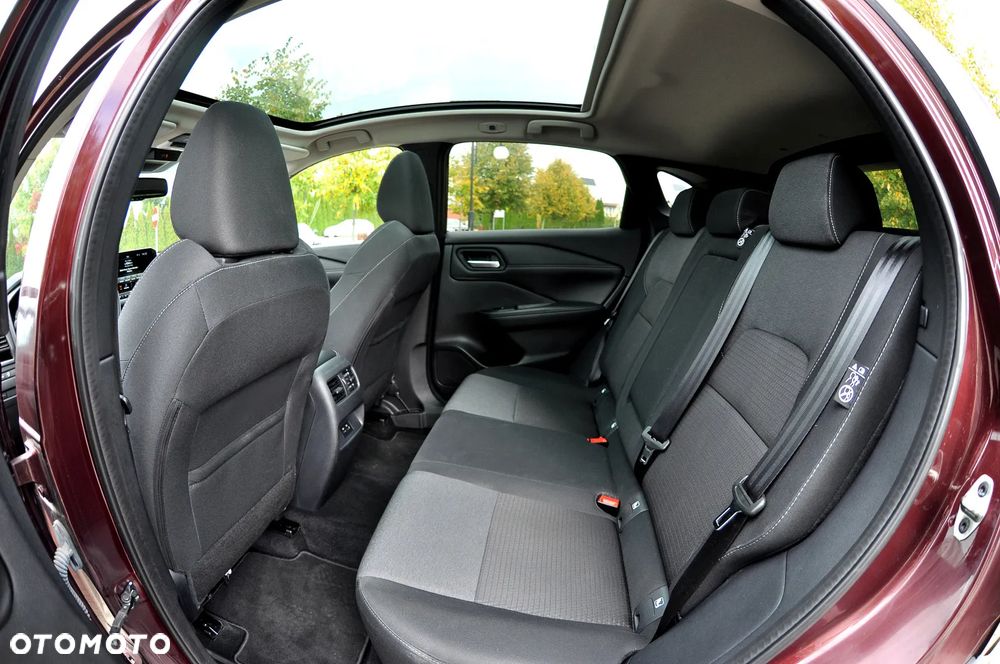 Nissan Qashqai 1.3 DIG-T mHEV N-Connecta - 24