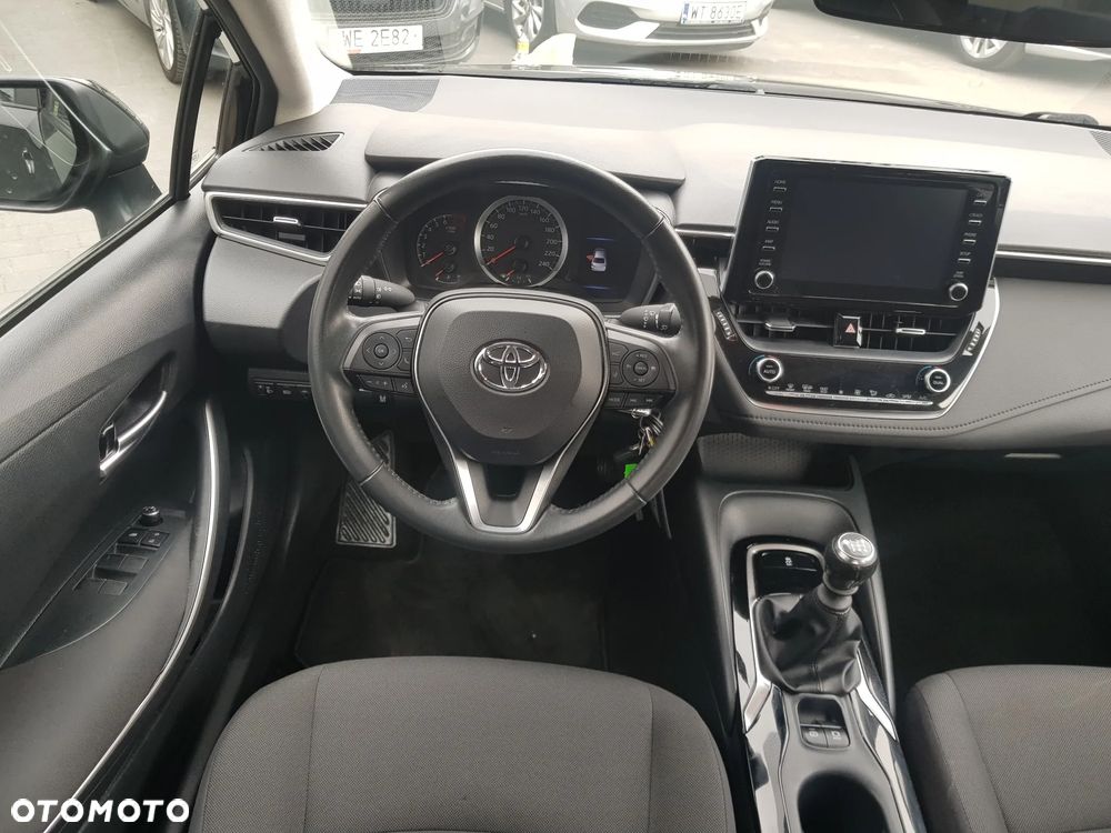 Toyota Corolla 1.5 Comfort - 17