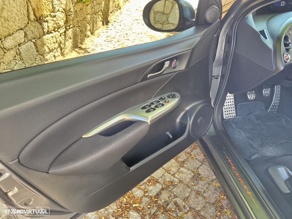 Honda Civic 1.4 i-VTEC Comfort - 12