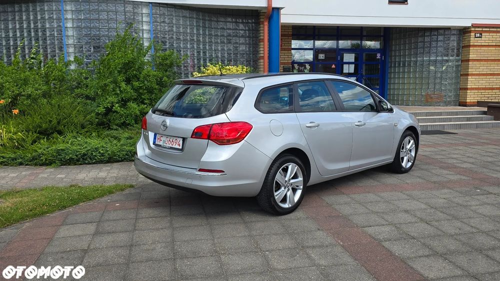 Opel Astra - 38