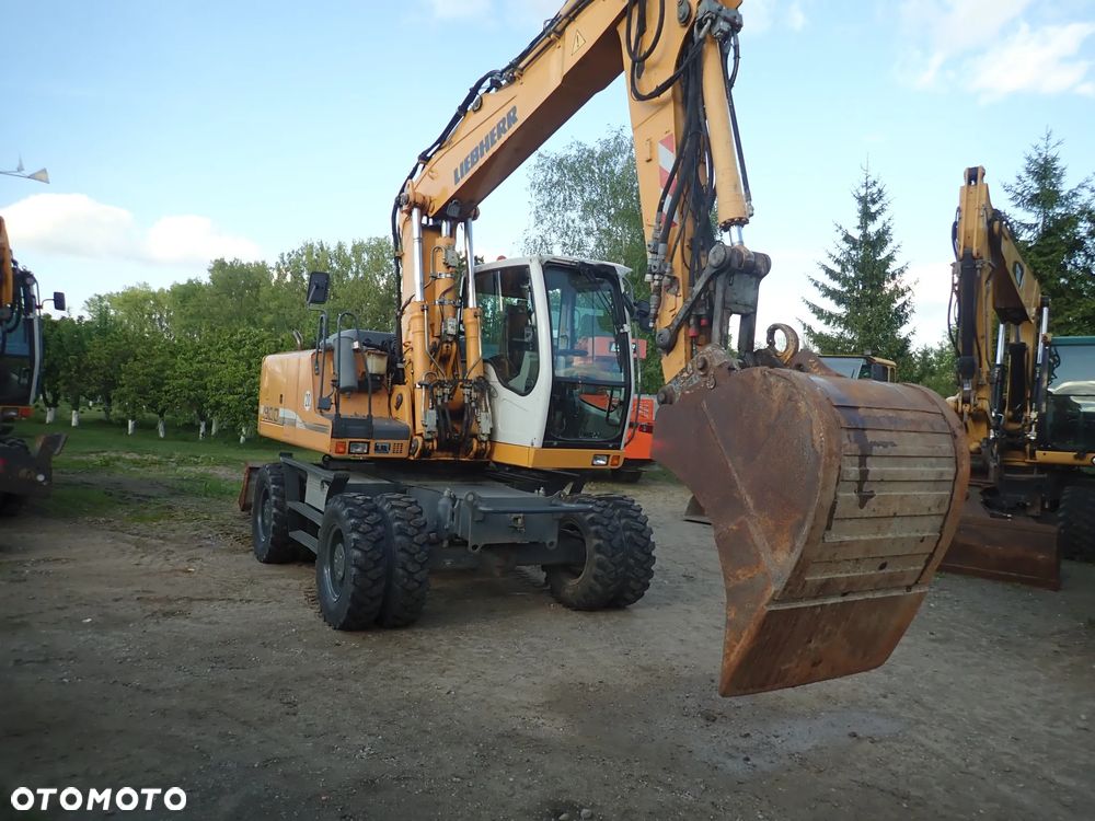 Liebherr A900C - 2