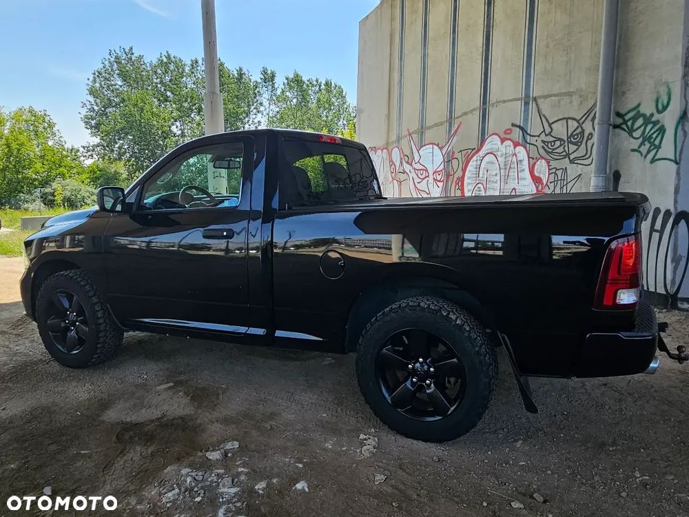 Dodge RAM - 12