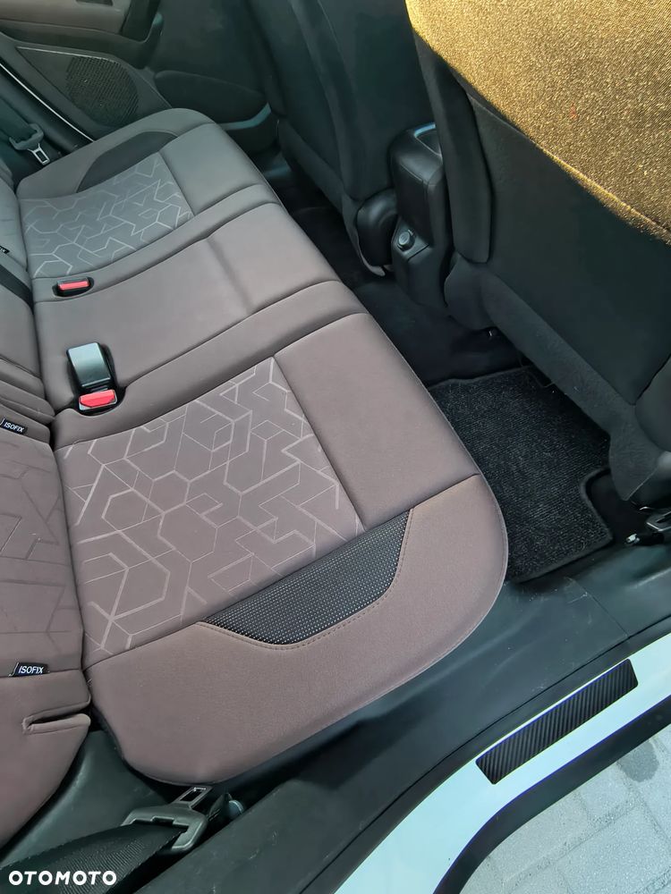 Peugeot 2008 1.2 Pure Tech Style EU6 - 25