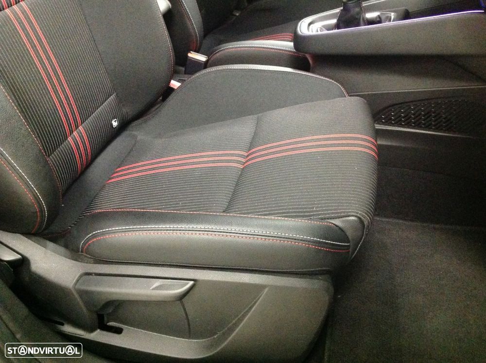 Renault Clio 1.0 TCe RS Line - 31