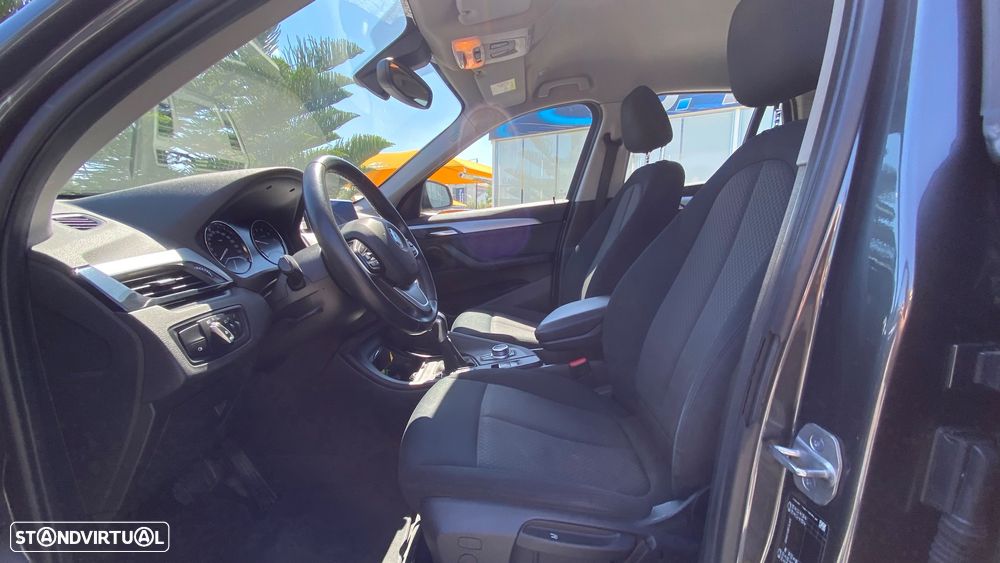 BMW X1 25 e xDrive Corporate Edition - 22