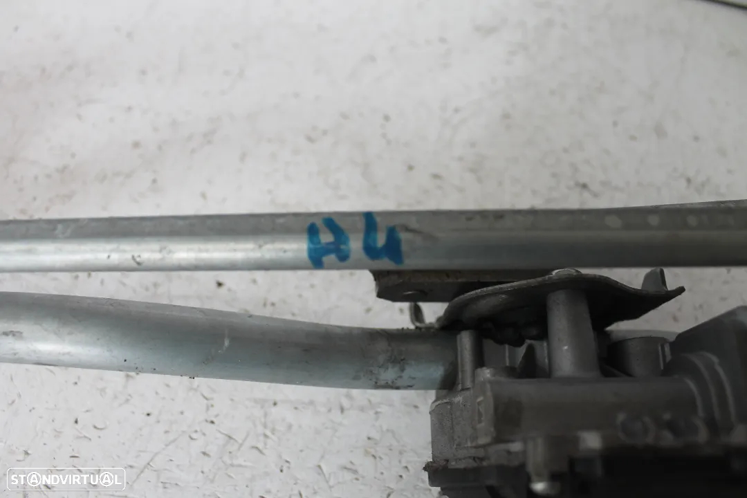 MOTOR LIMPA PARA-BRISAS AUDI A4 - 5