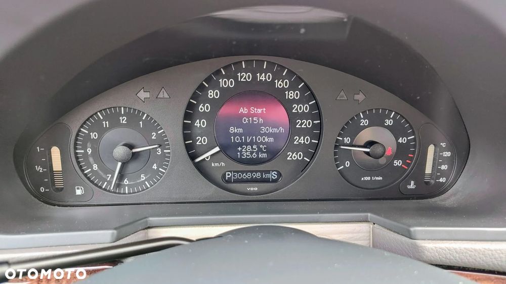 Mercedes-Benz Klasa E 220 CDI Automatik Classic - 10