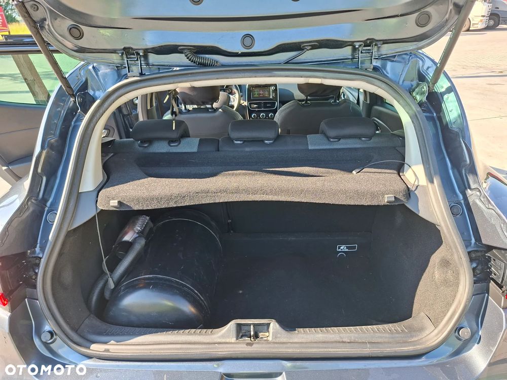 Renault Clio - 10