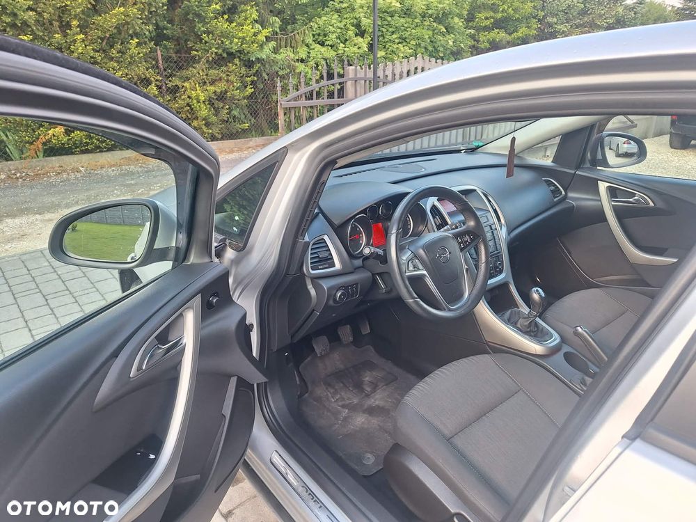 Opel Astra 1.4 Turbo - 9