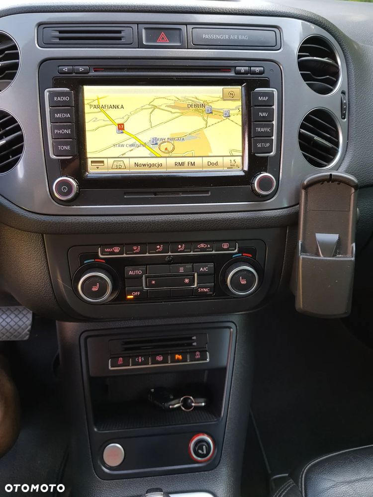 Volkswagen Tiguan 2.0 TDI DPF 4Motion BlueMotion Technology DSG Sport & Style - 26