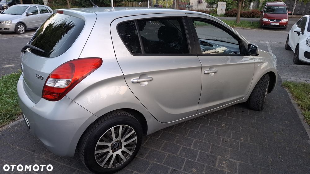 Hyundai i20 - 12
