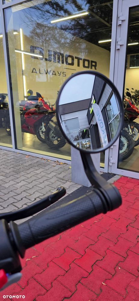 QJMOTOR SRV 700 - 20