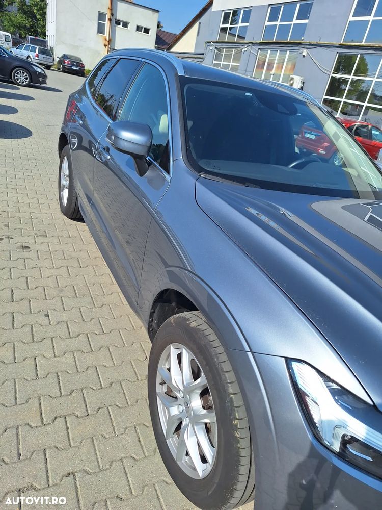 Volvo XC 60 B5 AWD Momentum - 2