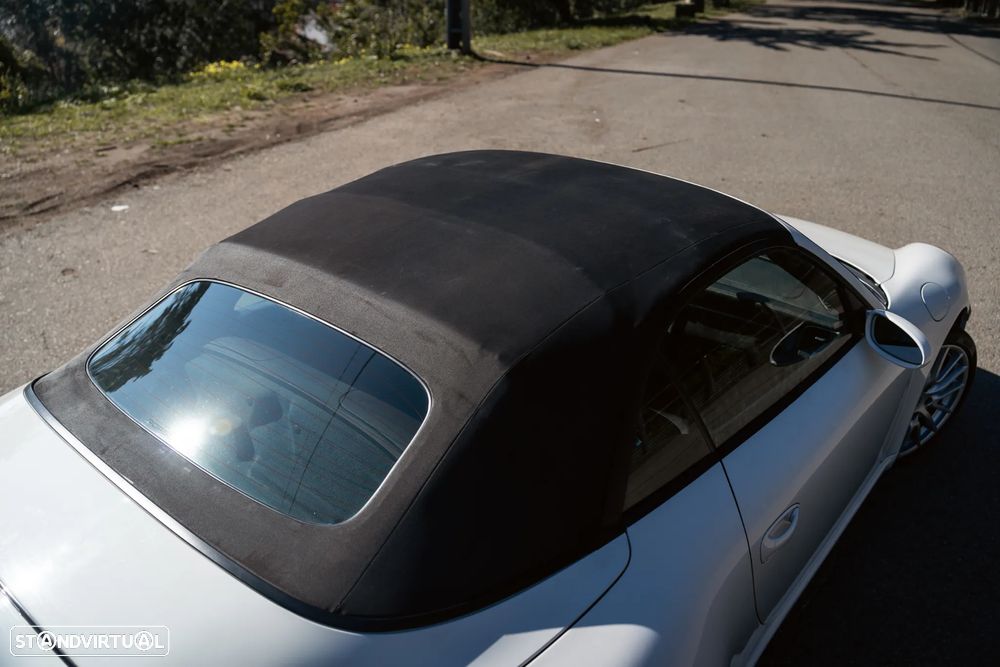 Porsche 911 (997) Carrera 4 S Cabriolet - 7