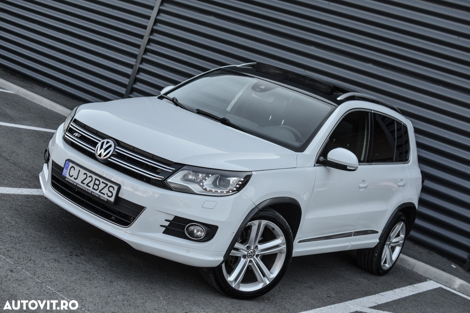Volkswagen Tiguan 2.0 TDI DPF 4Motion BlueMotion Technology DSG Life - 14