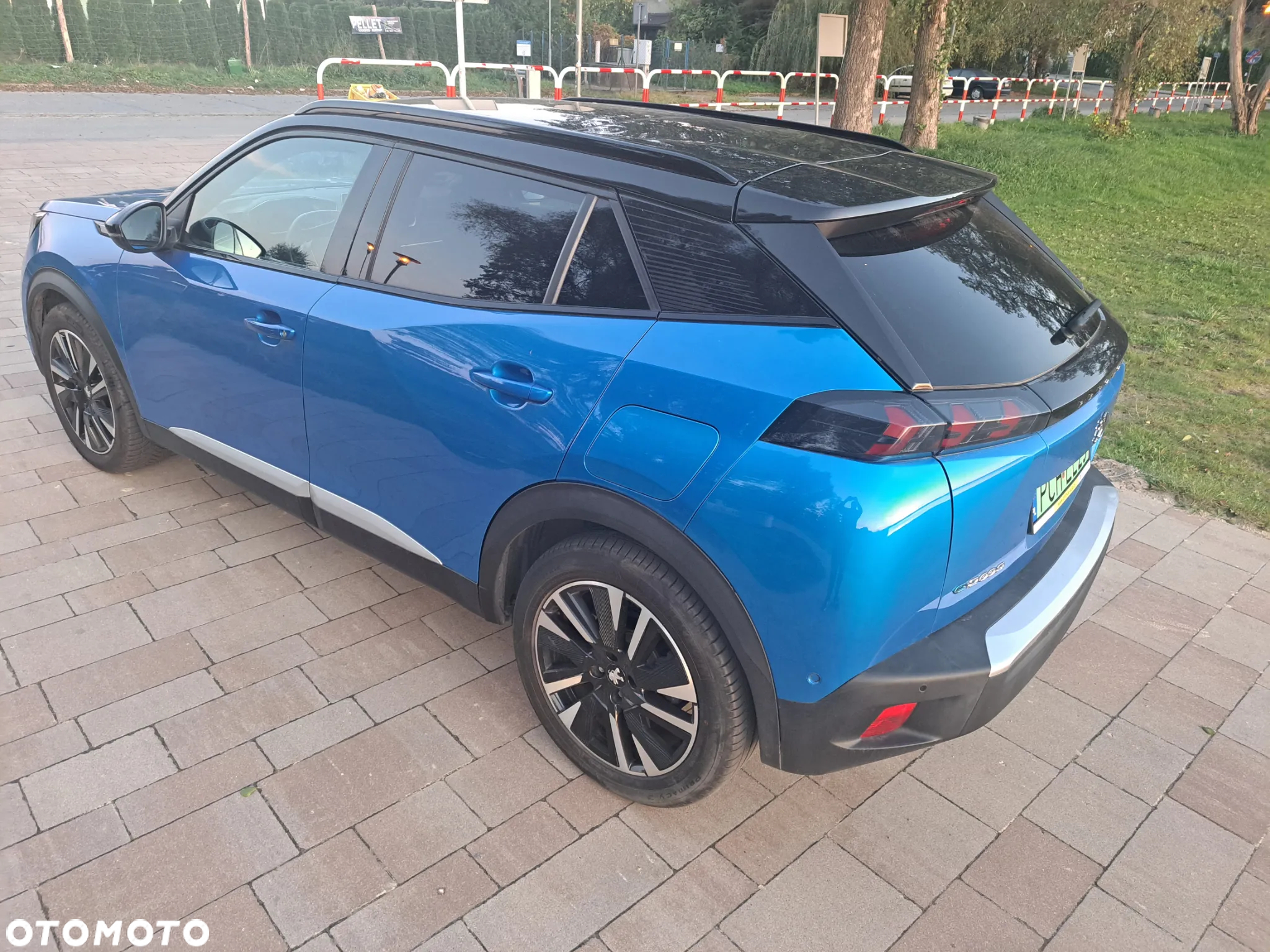 Peugeot 2008 e-2008 GT - 5