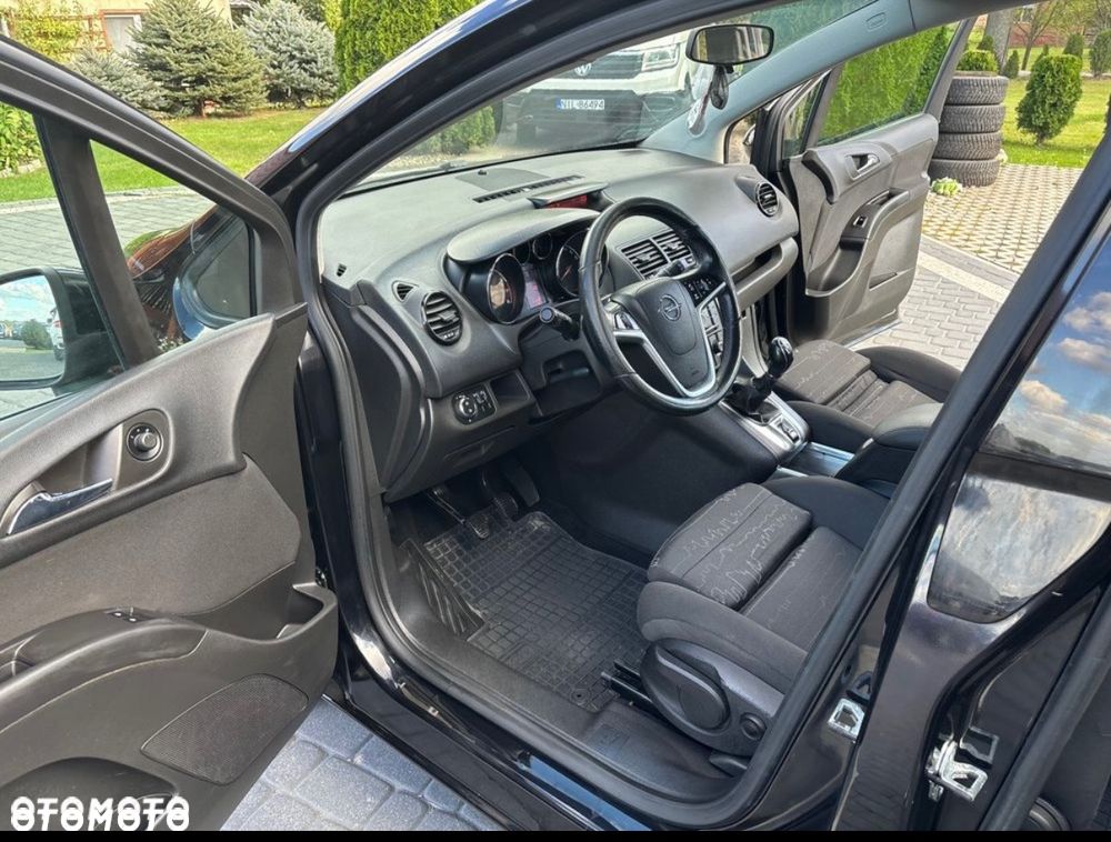Opel Meriva - 12