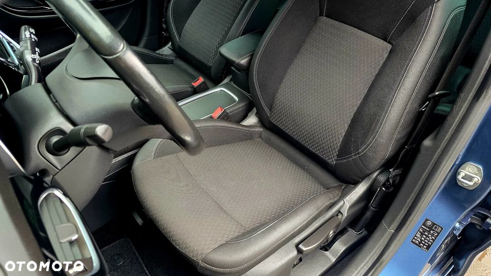 Opel Astra 1.4 Turbo Dynamic - 11