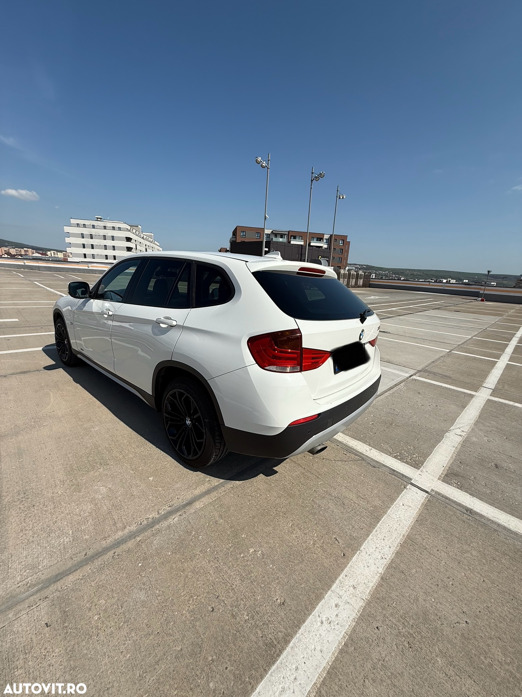 BMW X1 sDrive20d - 9