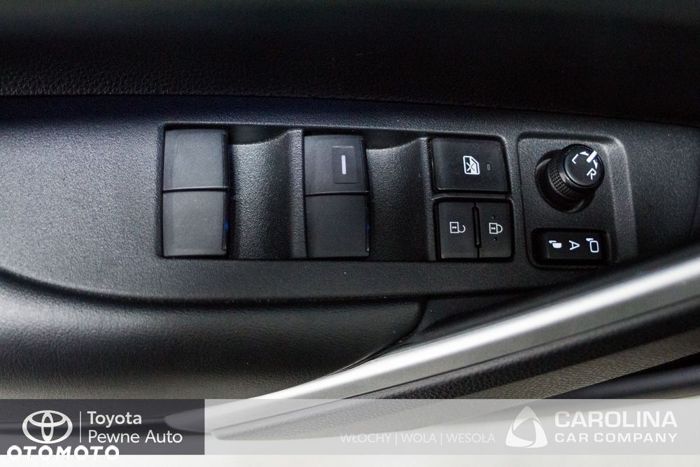 Toyota Corolla Cross - 11