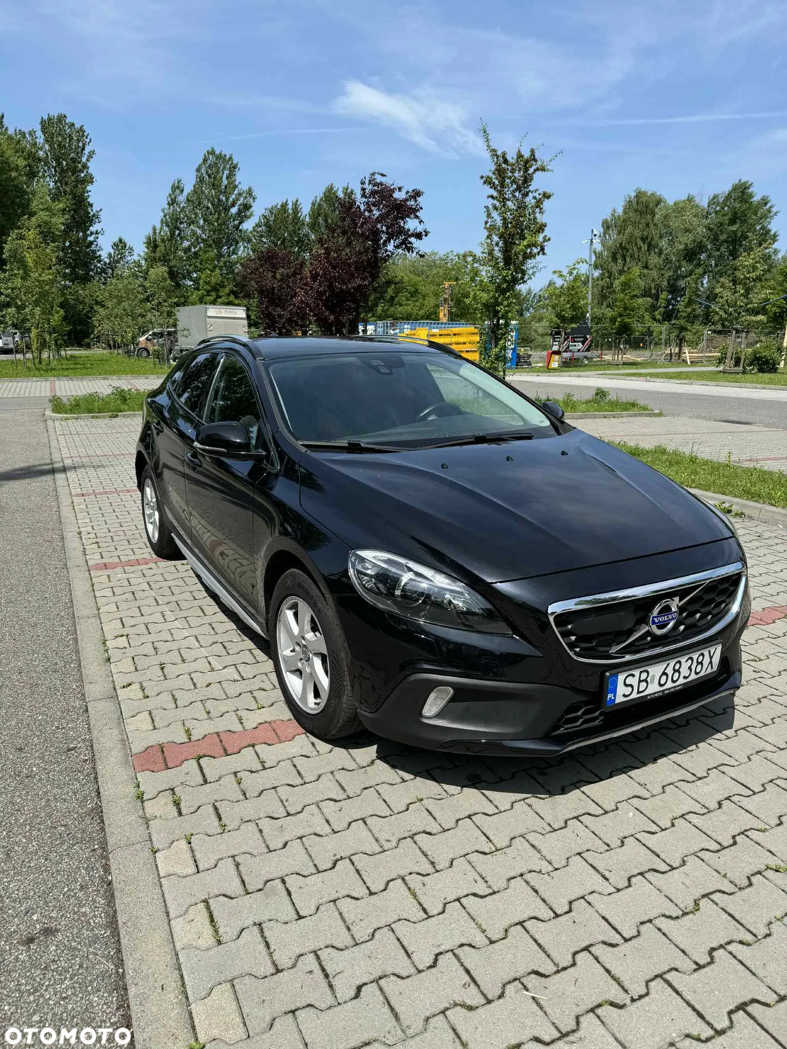 Volvo V40 Cross Country T4 AWD Momentum - 2