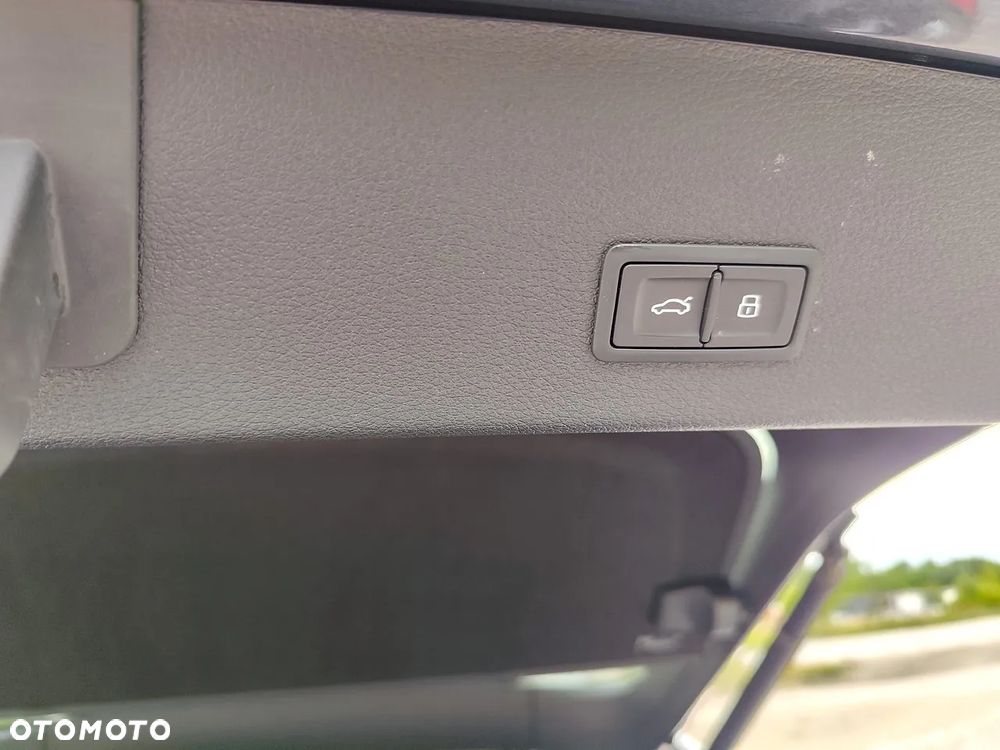 Audi e-tron Sportback 50 Quattro S Line - 13