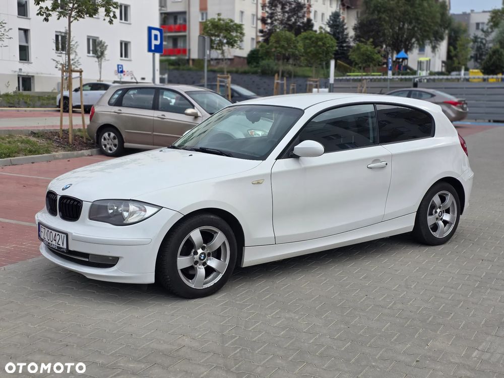 BMW Seria 1 118i Edition Sport - 2