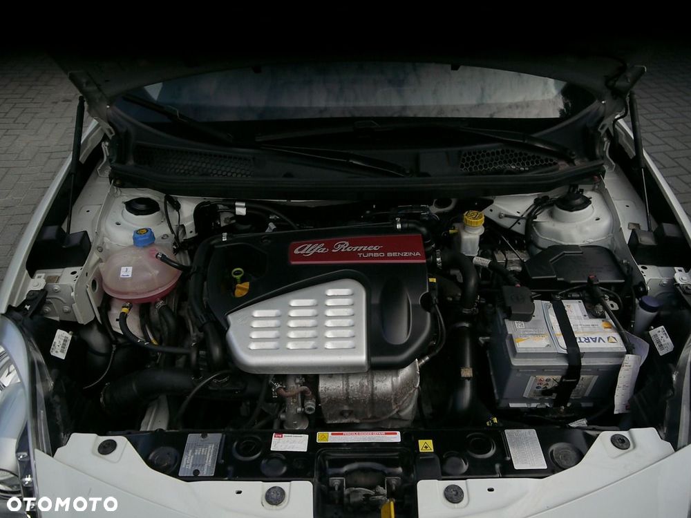 Alfa Romeo Giulietta 1.4 TB Impression - 38