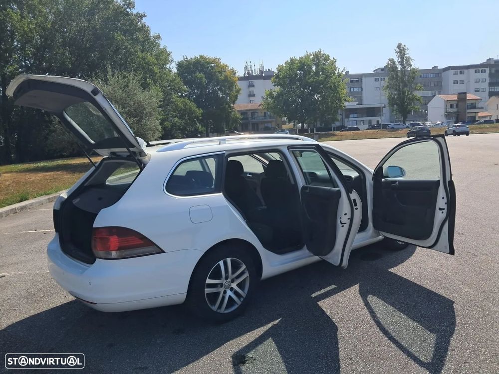 Volkswagen Golf Variant 2.0 TDi Confortline — fotografia 4