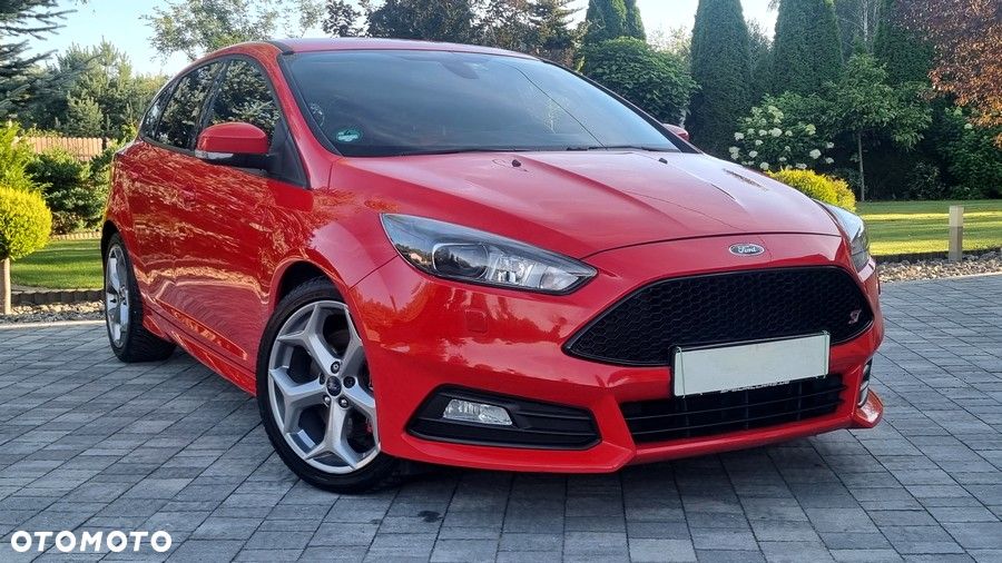 Ford Focus 2.0 EcoBoost ST mit Leder-Sport-Paket - 5