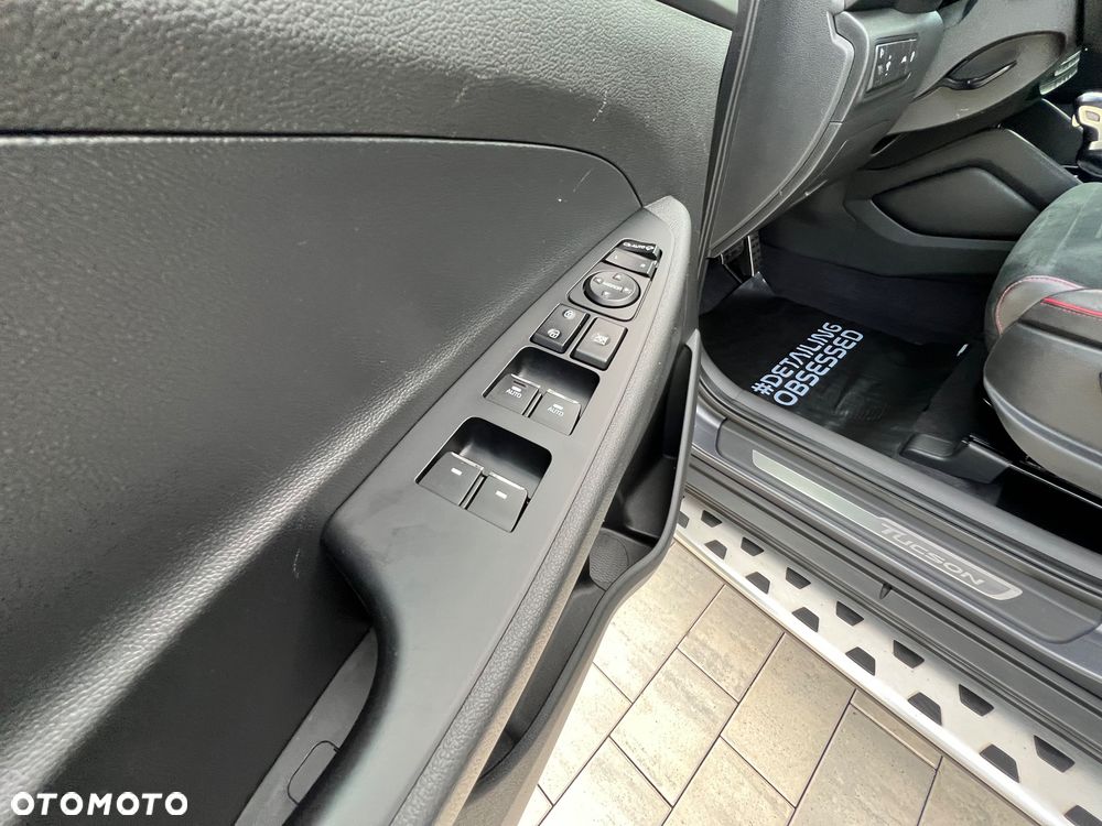 Hyundai Tucson 1.6 CRDi 48V-Hybrid 2WD DCT N Line - 12