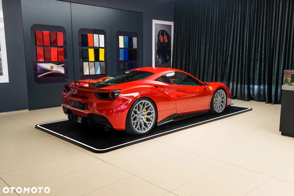 Ferrari 488 - 7