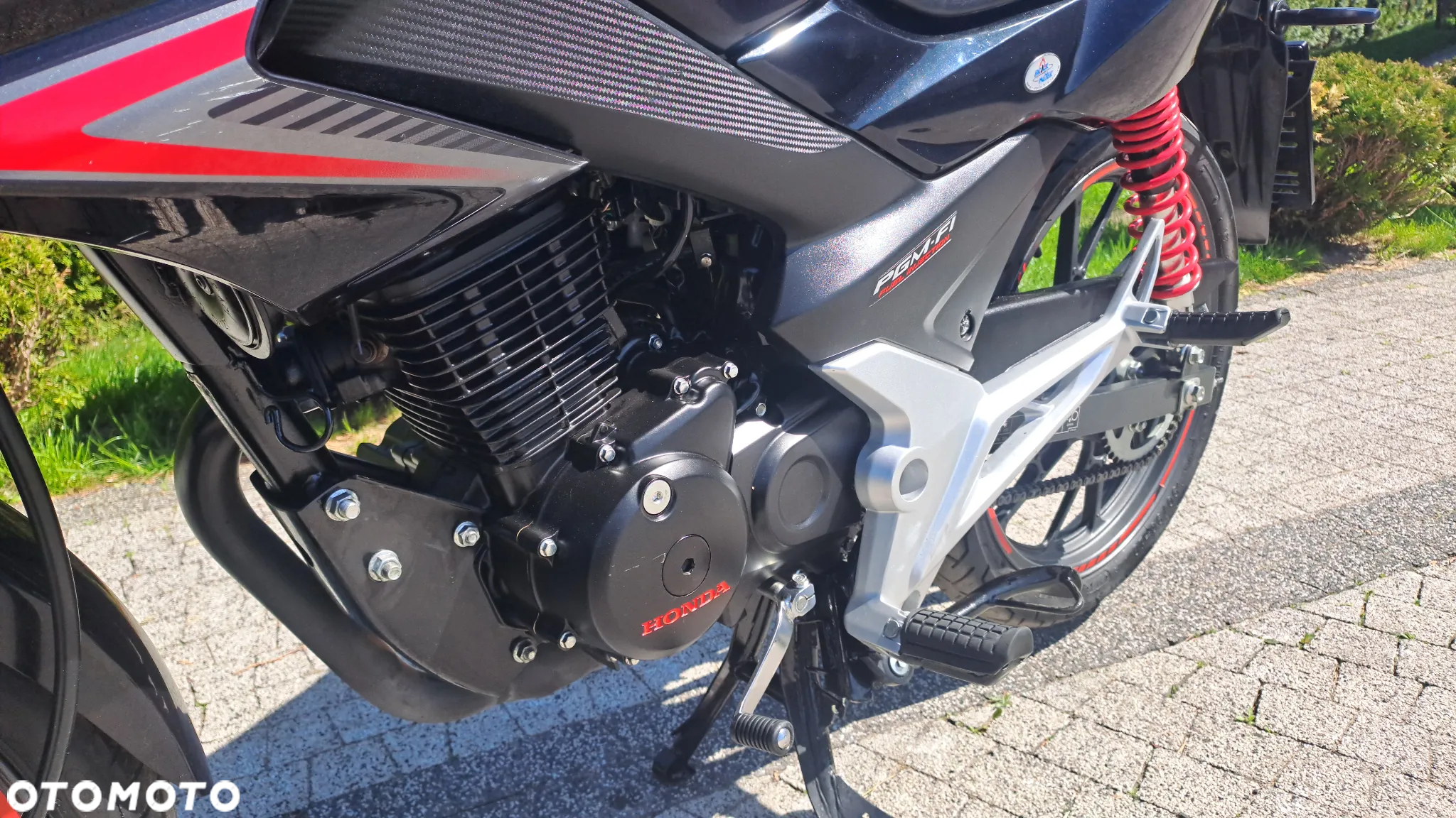 Honda CBF - 32