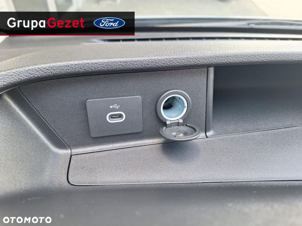 Ford Transit - 13