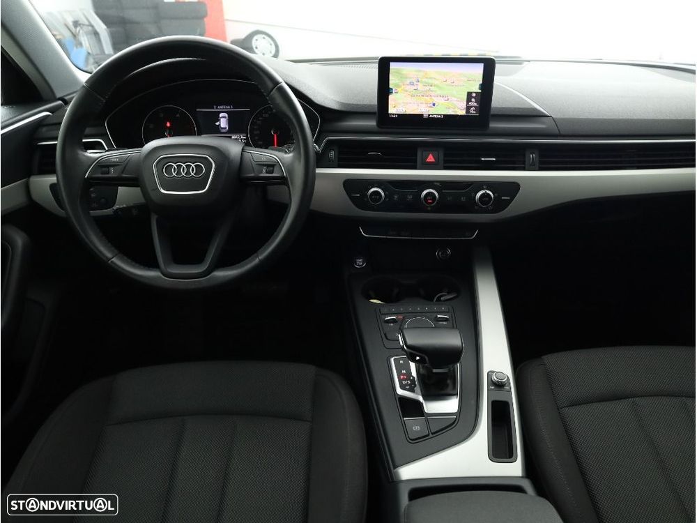 Audi A4 Avant 35 TDI S tronic - 19