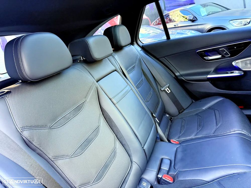 Mercedes-Benz C 63 AMG S - 32