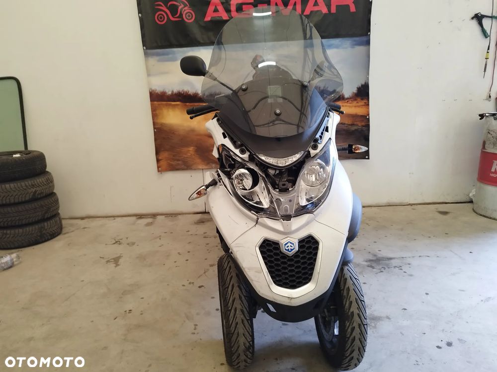 Piaggio MP-3 - 13
