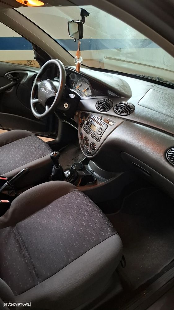 Ford Focus 1.4 Comfort - 11