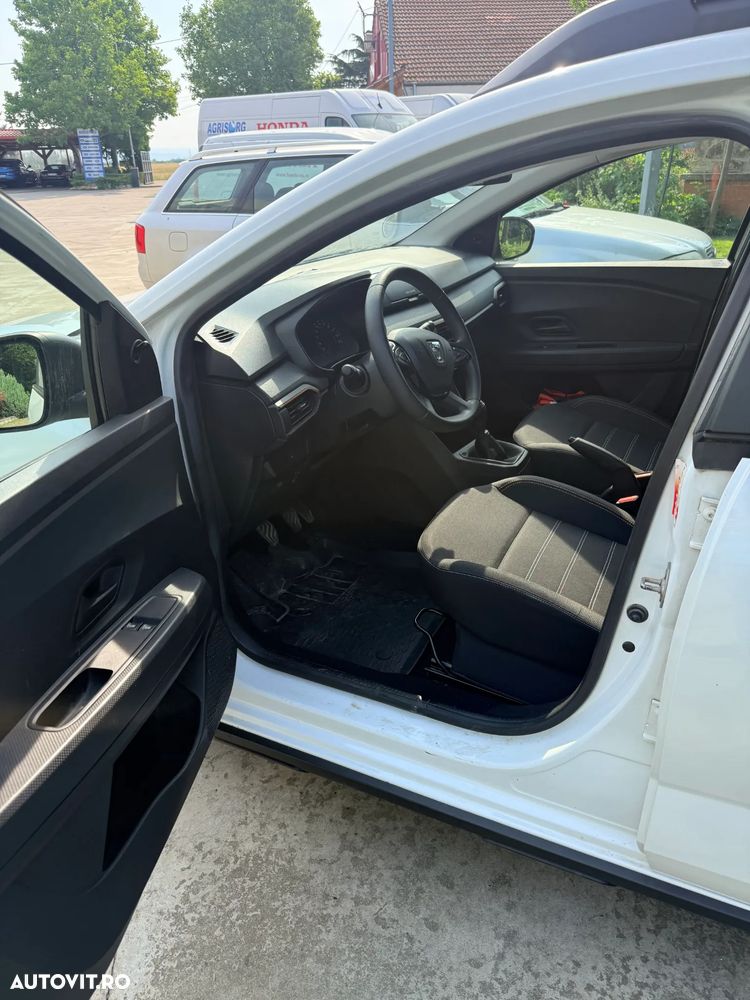 Dacia Sandero - 5