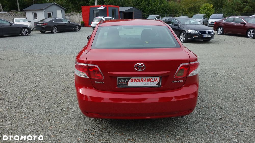 Toyota Avensis 1.8 Sol - 8
