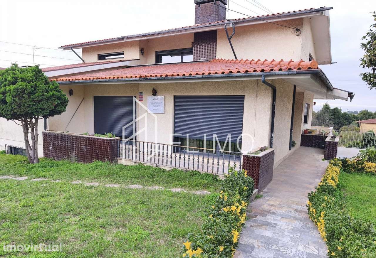 Moradia T4 - Grande imagem: 2/36