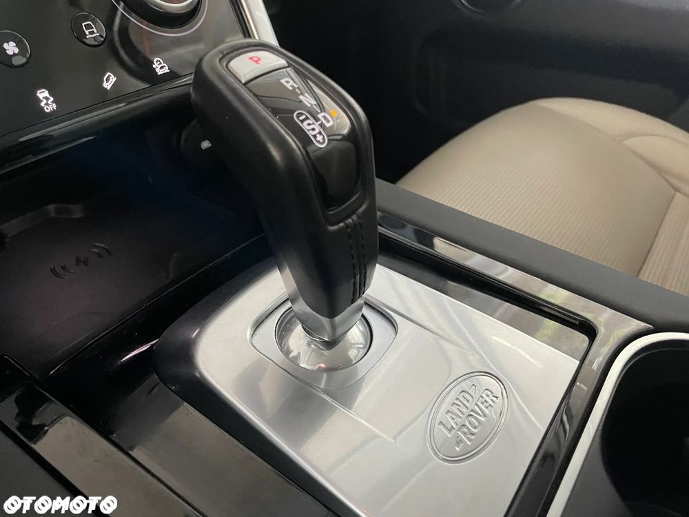 Land Rover Discovery Sport 2.0 P200 mHEV Urban Edition - 35