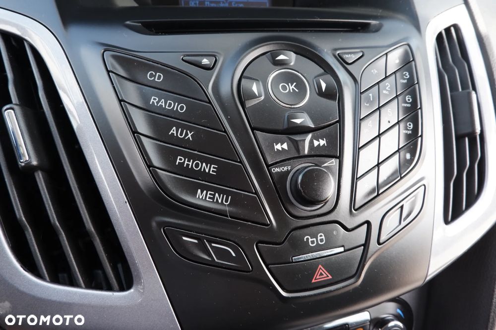 Ford Focus 1.6 Trend Sport - 20