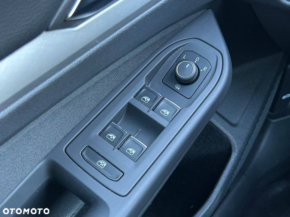 Volkswagen Golf 1.0 eTSI Life DSG - 20