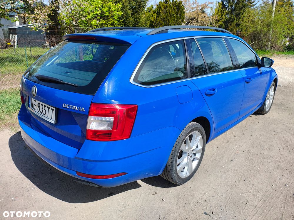 Skoda Octavia 1.6 TDI Style DSG - 4