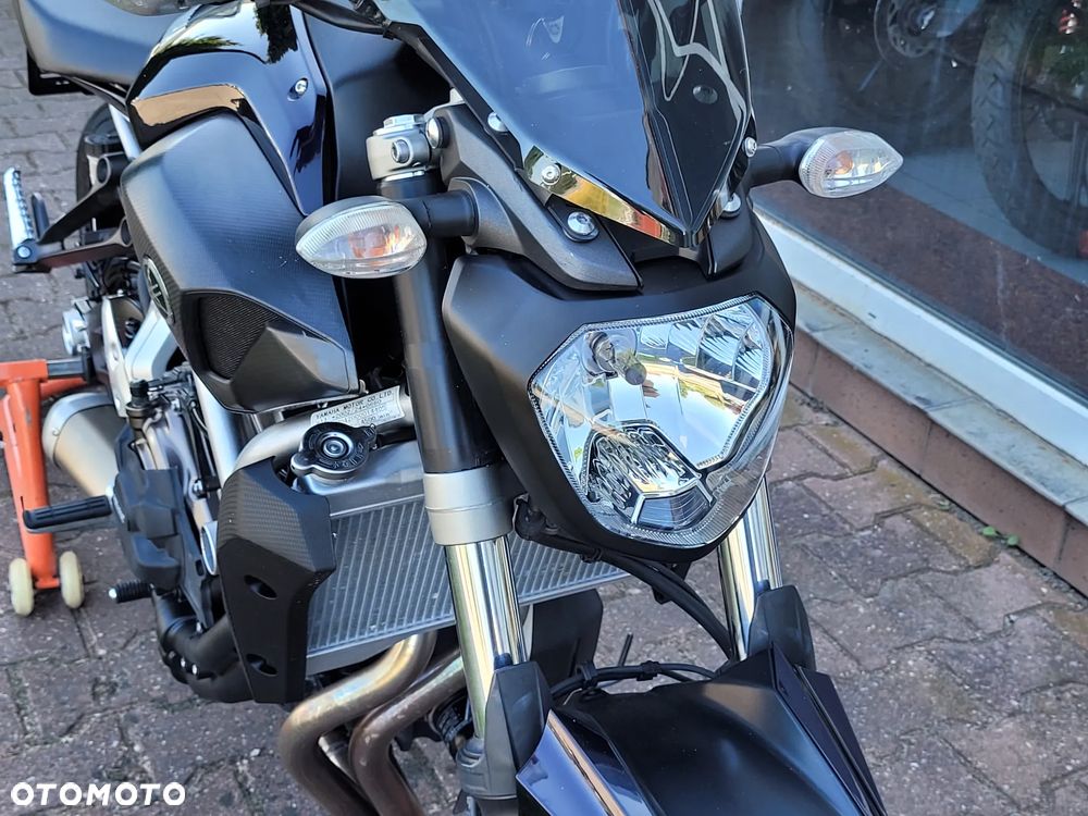Yamaha MT - 19